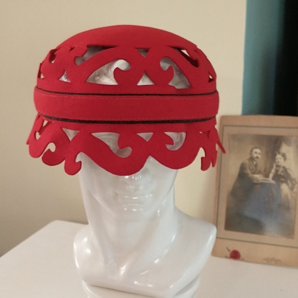 Alexander's Regency Accessories - Vintage Red Felt Hat Alexander's Regency Cut-Out